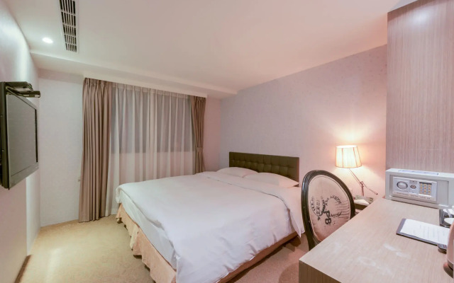 RF Hotel - Zhongxiao
