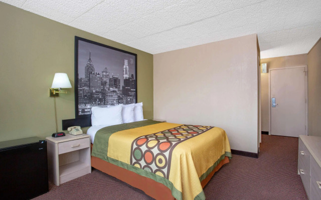 Econo Lodge Erie near Casino