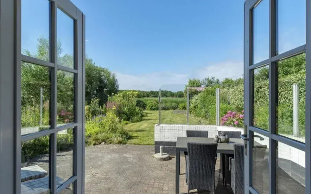 Beautiful Detached Holiday Villa Garden