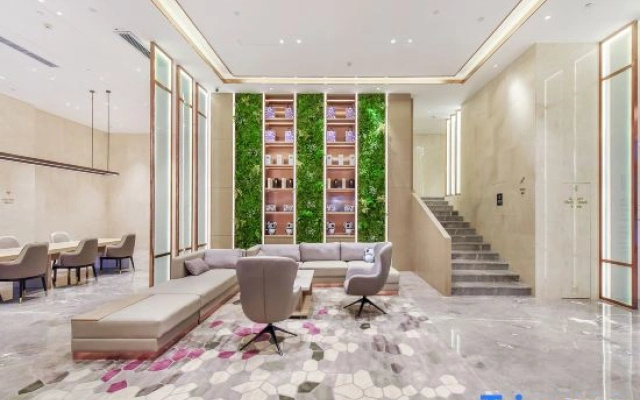 Lavande Hotel (Qujing Luliang Passenger North Station)