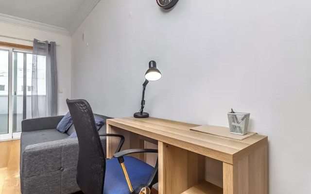 Stylish Stay in Lisbon-Scenic Views