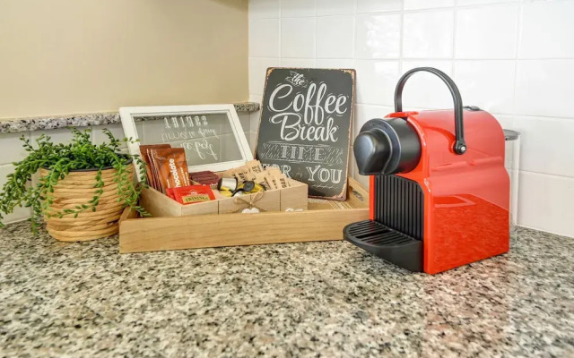 CBD Luxury Oasis, Botanical Gardens & River Views