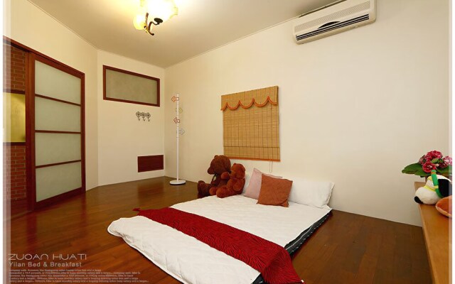 Zuoan Huati B&B