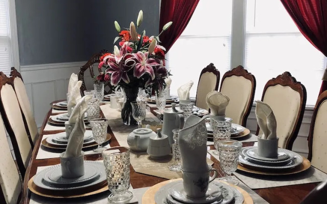 Holder House Rentals