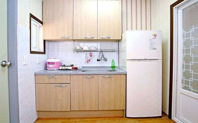 Gwangcheon Minbak Auto Camping Place