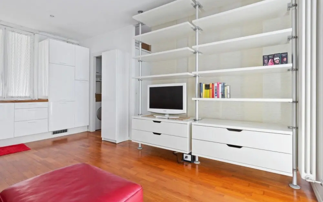 Corso Lodi Courtyard Studio