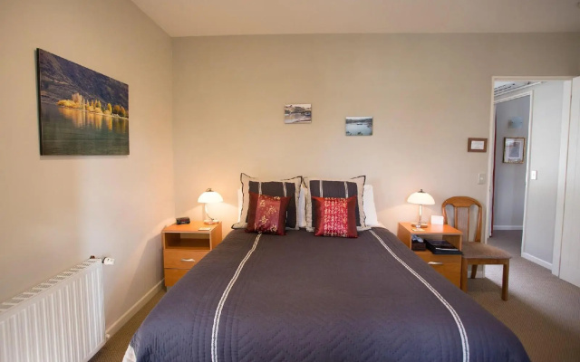 Websters on Wanaka Lodge – Guest Rooms – Wanaka