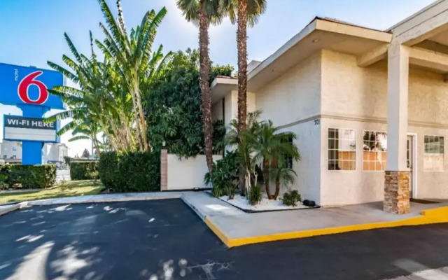 Motel 6 Anaheim, CA