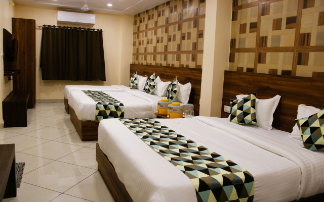 Maruti Group of Hotels - Hotel Shri Naman