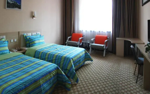 Super 8 Hotel Xinjiang Kashi L