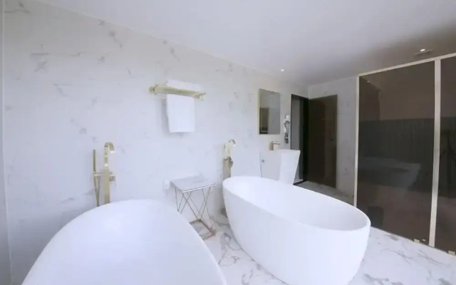 Stay-inn Hotel