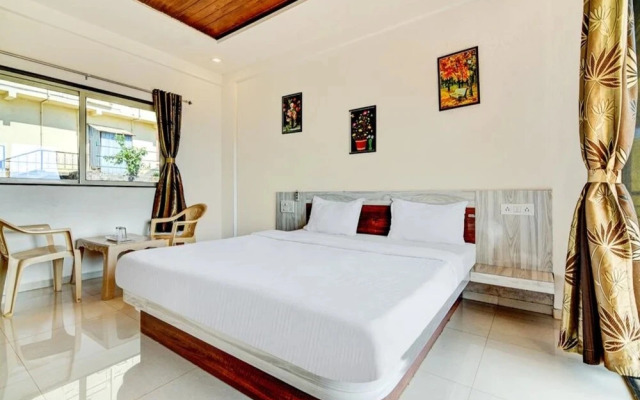 Aditya Hill View Inn