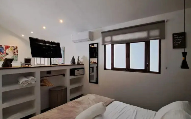 Zoa Villas - 2 minutes to the beach
