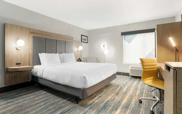 Best Western Plus Mobile Inn & Suites