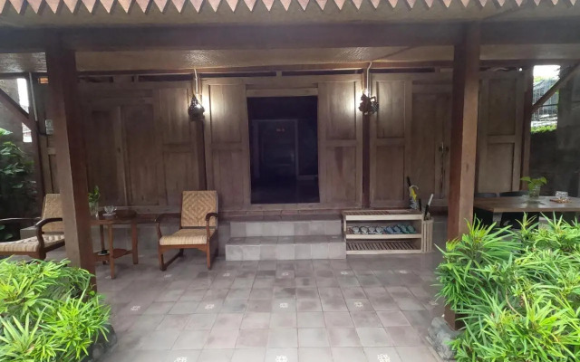 Ngomah Tentrem