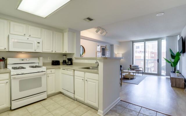 Fantastic Business Condo at Ballston