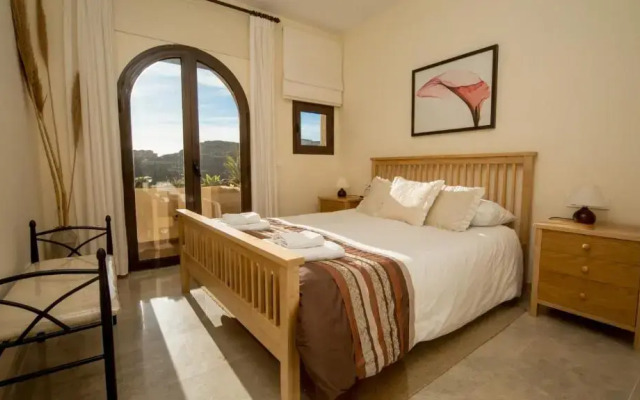 Coto Real Naxos 321