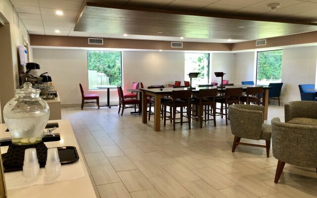 Holiday Inn Express Hotel & Suites Great Barrington by IHG