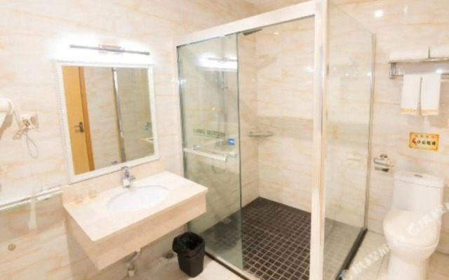 Zhongshan Wenlong Hotel