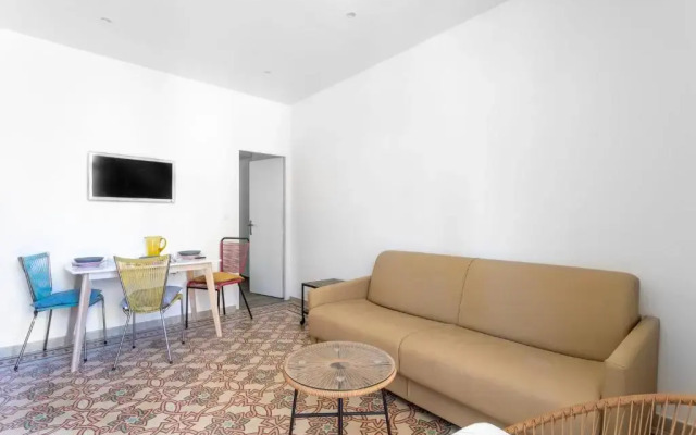 Luxurious 1 bedroom, AC, terrace, close beaches - Dodo et Tartine