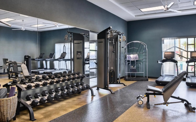 Renaissance® Phoenix Glendale Hotel & Conference Center