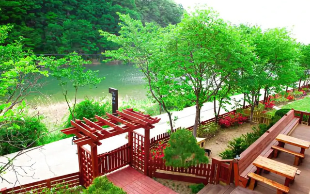 Yangpyeong Lago Pension