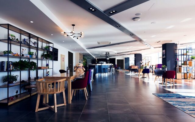 Campanile WuXi HuiShan Tower JinLong Plaza Hotel