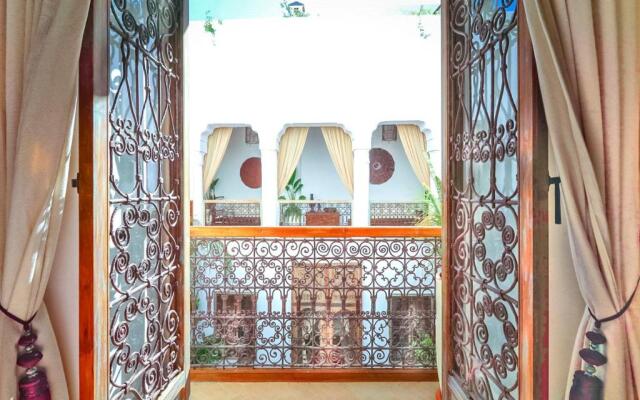 Marrakesh Villa Sleeps 14 with Pool