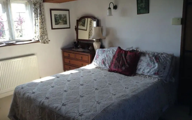189 April Cottage