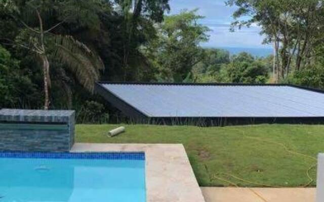 The Chill House in Playa Hermosa de Uvita