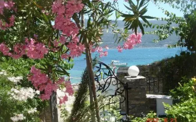 Aparthotel 4 Stars Samos