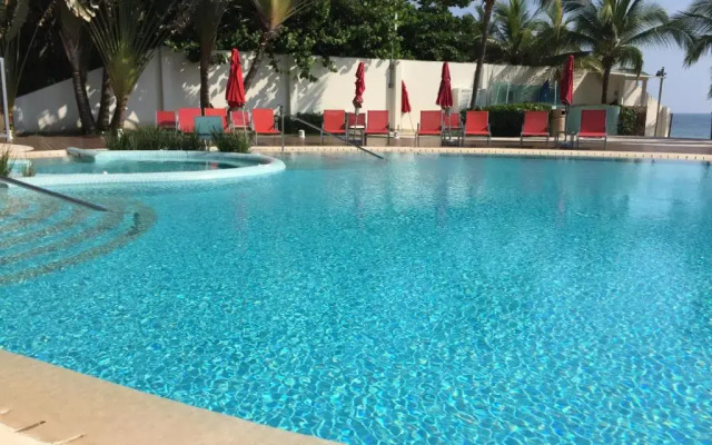 Bay View Grand Marina 1605 Sur