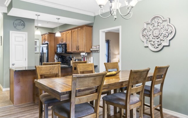 Majestic Luxury Condo at Table Rock Lake