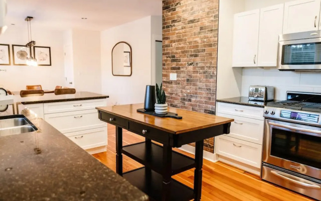 Dt Hot Tub Sauna Huge Yard