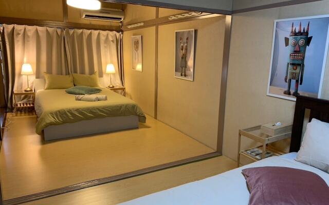 North Shinjuku house