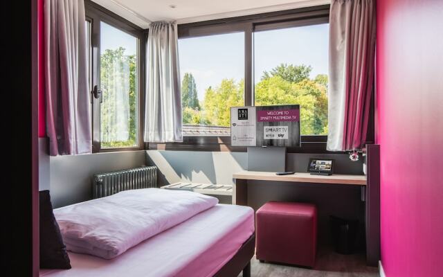 SMARTY Leichlingen-Cologne Hotel Boardinghouse