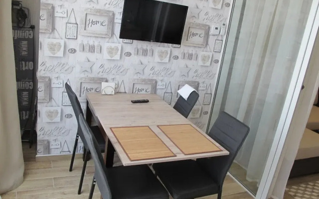 Apartment on Bulvar Nadezhd Apt.307