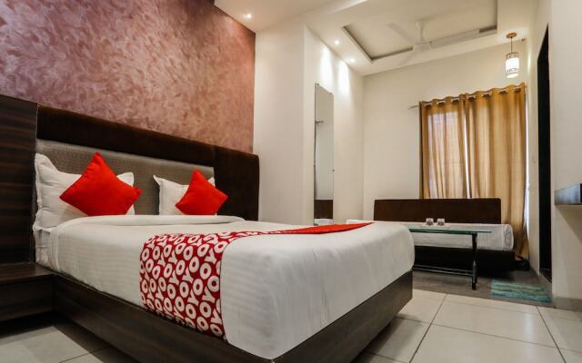 OYO 16543 Hotel Madhuban