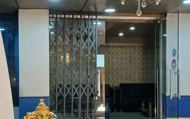 The Ritz By OYO Rooms
