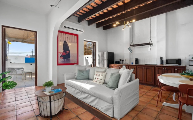 Otium Rentals Penthouse w 2 Terraces