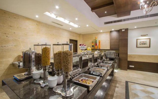 Leisure Inn Grand Chanakya