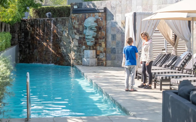 Seven Villa Hotel and Spa