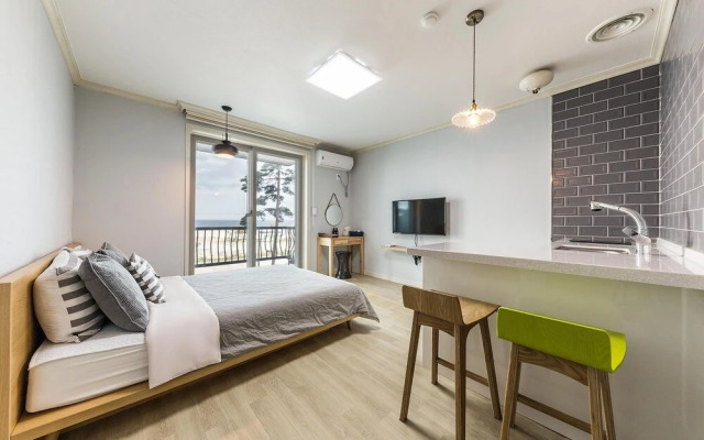 Goseong Natural House