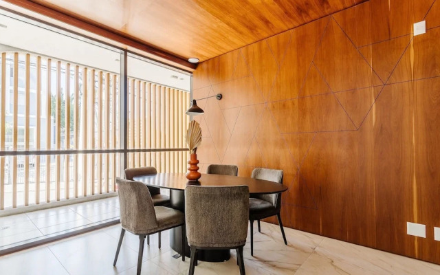 Studio With Pool 3 Minutes From the Subway Bss0703