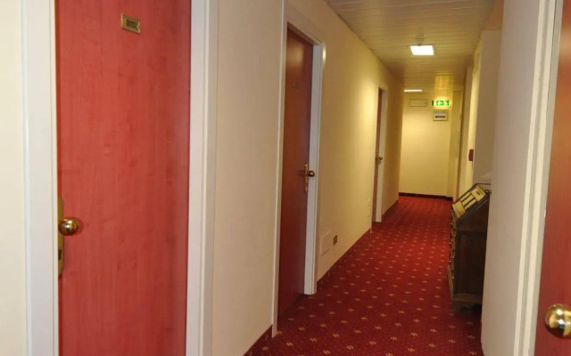 Hotel Moderno