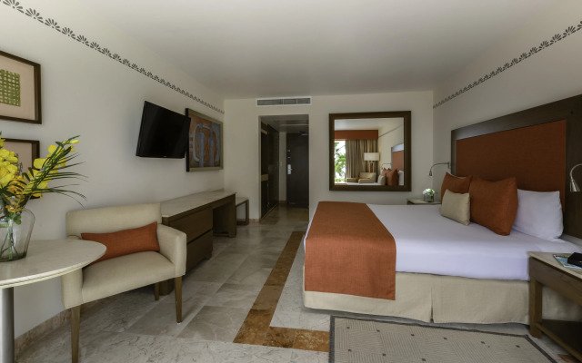 Grand Park Royal Cancún