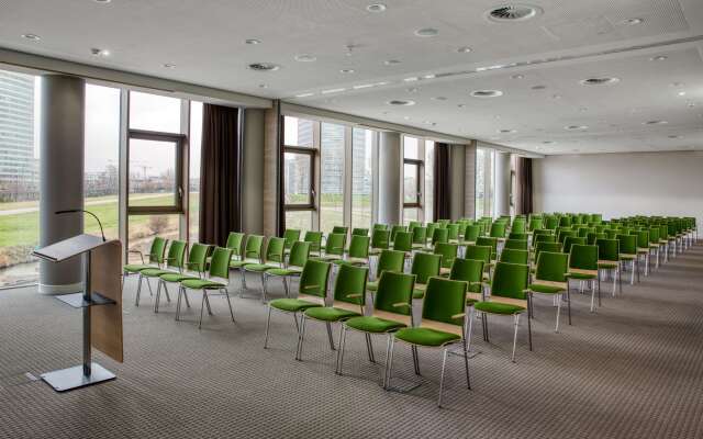 Intercityhotel Amsterdam Schiphol Airport
