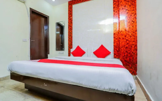 Hotel Karat 87 by OYO Rooms