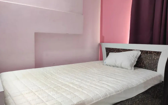 Sawkmie Hotel