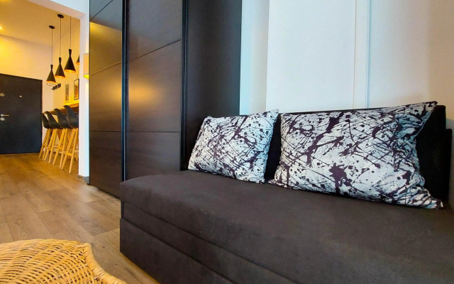 AMZEI Studios & Suites